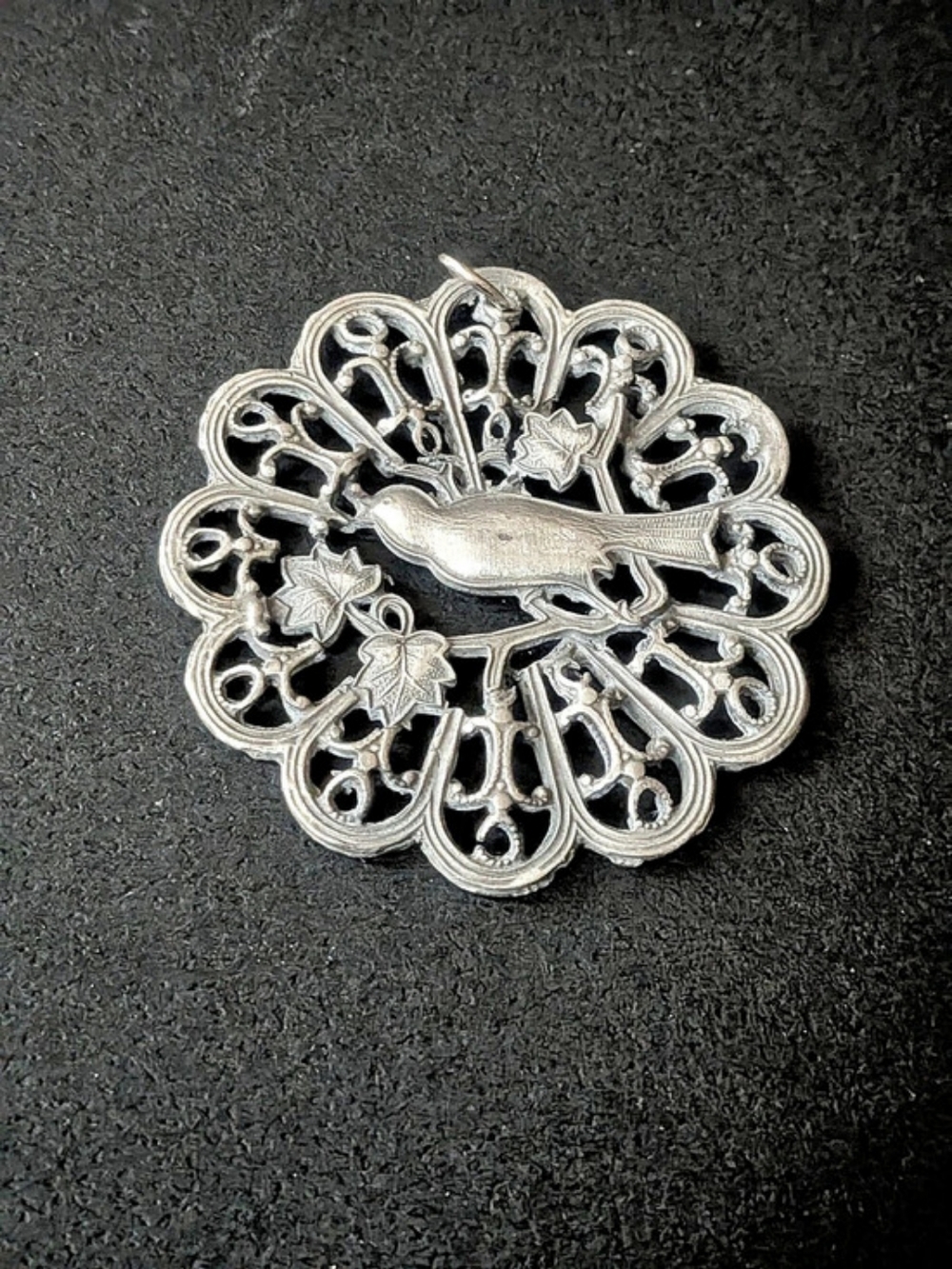 Vintage Pewter Openwork Bird & Ivy Filigree Pend